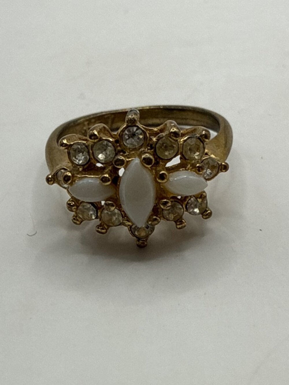 Vintage Uncas Signed Faux Opal Rhinestone Gold Cocktail Ring Cottagecore